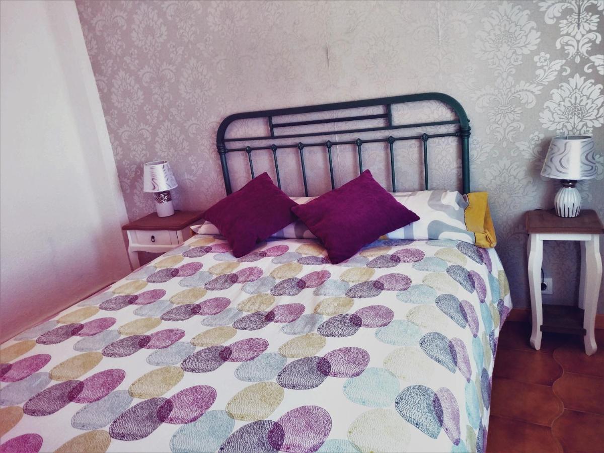 Apartamento 3 Habitaciones En El Centro De Teruel Kültér fotó