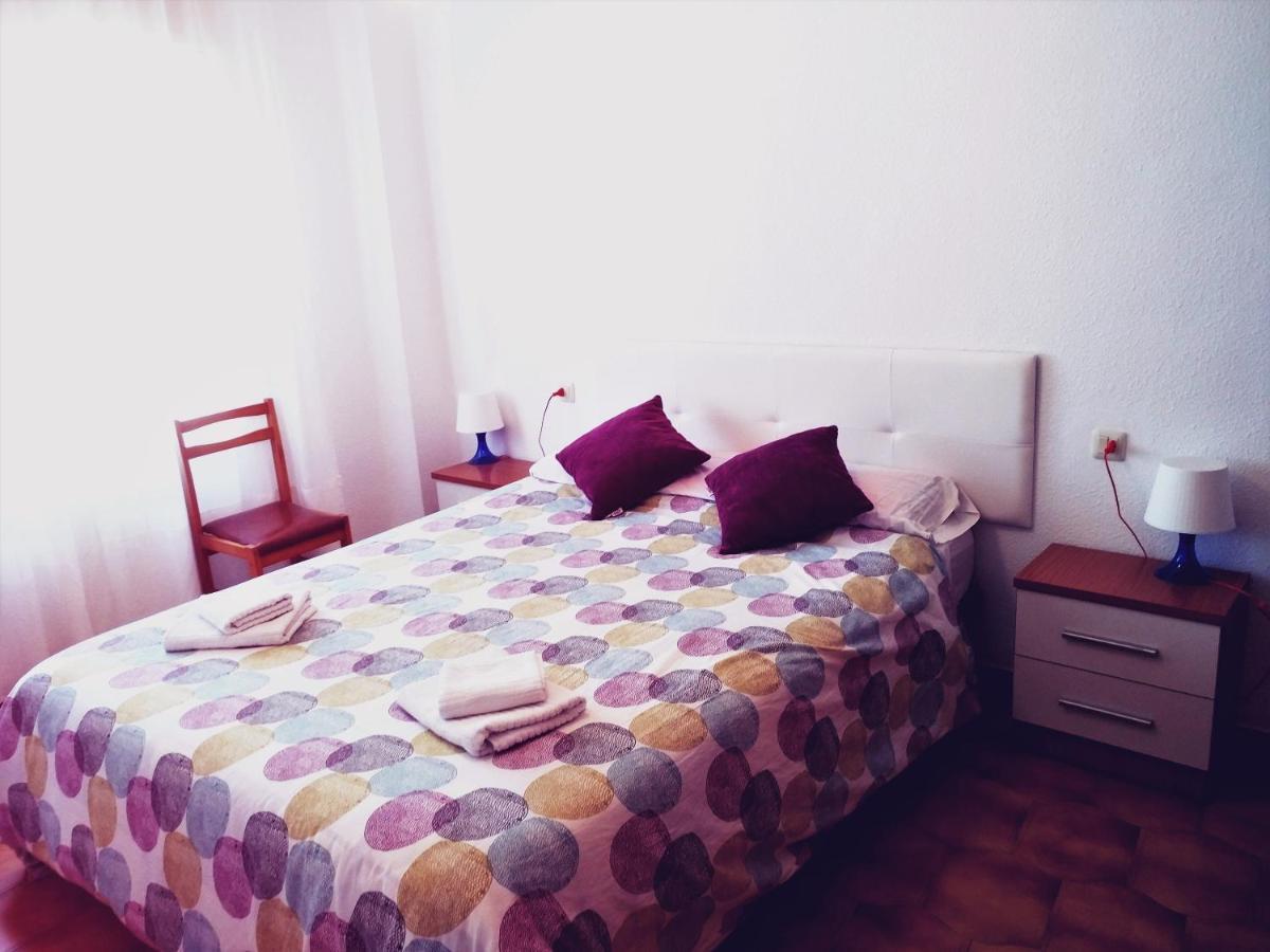 Apartamento 3 Habitaciones En El Centro De Teruel Kültér fotó