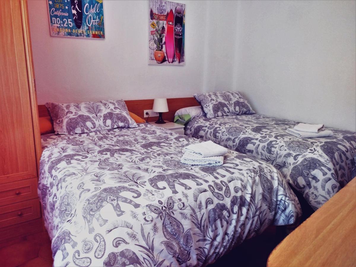 Apartamento 3 Habitaciones En El Centro De Teruel Kültér fotó